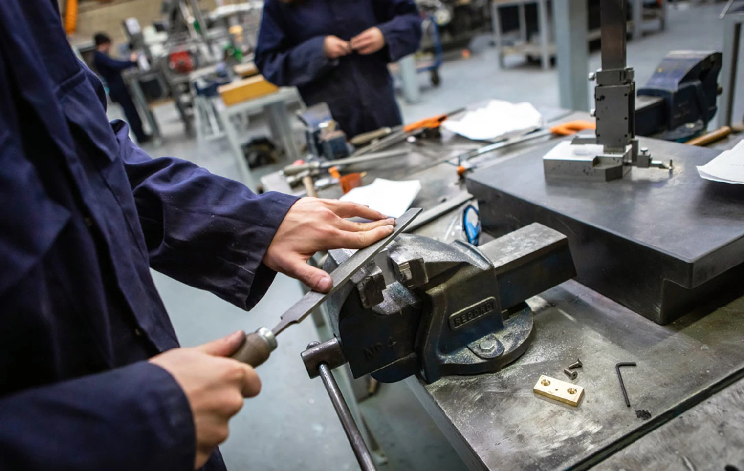 F/T NQ MECHANICAL & ELECTRICAL ENGINEERING PRE-APP - RAIL: SCQF 5 ...